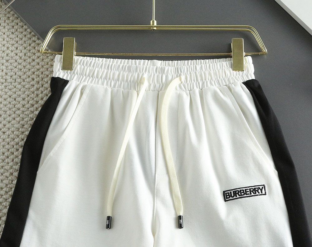 Burberry Short Pants